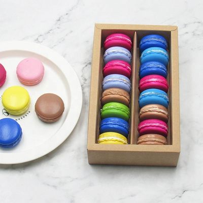Niestandardowe pudełka do pakowania żywności oEM Macaron z przezroczystym okienkiem