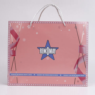 Dostosuj odzież do pakowania prezentów 300gsm Kraft Paper Bag w pełnym kolorze