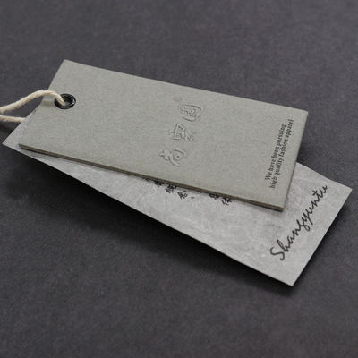 Wytłoczone logo 350g Kraft Paper Niestandardowe zawieszki ze sznurkiem